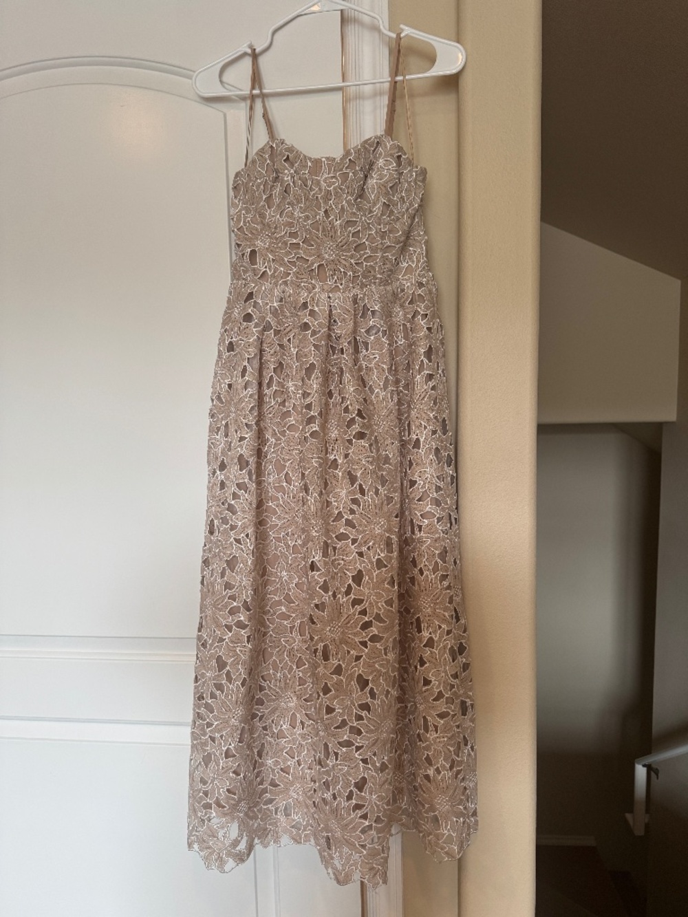 AQUA Lace Midi Dress. Size Small
